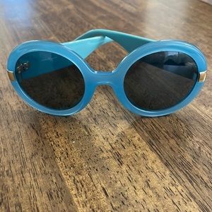 Ferragamo sun glasses